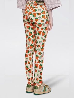 Gucci Beige Cotton Pants with Red Strawberry Print
